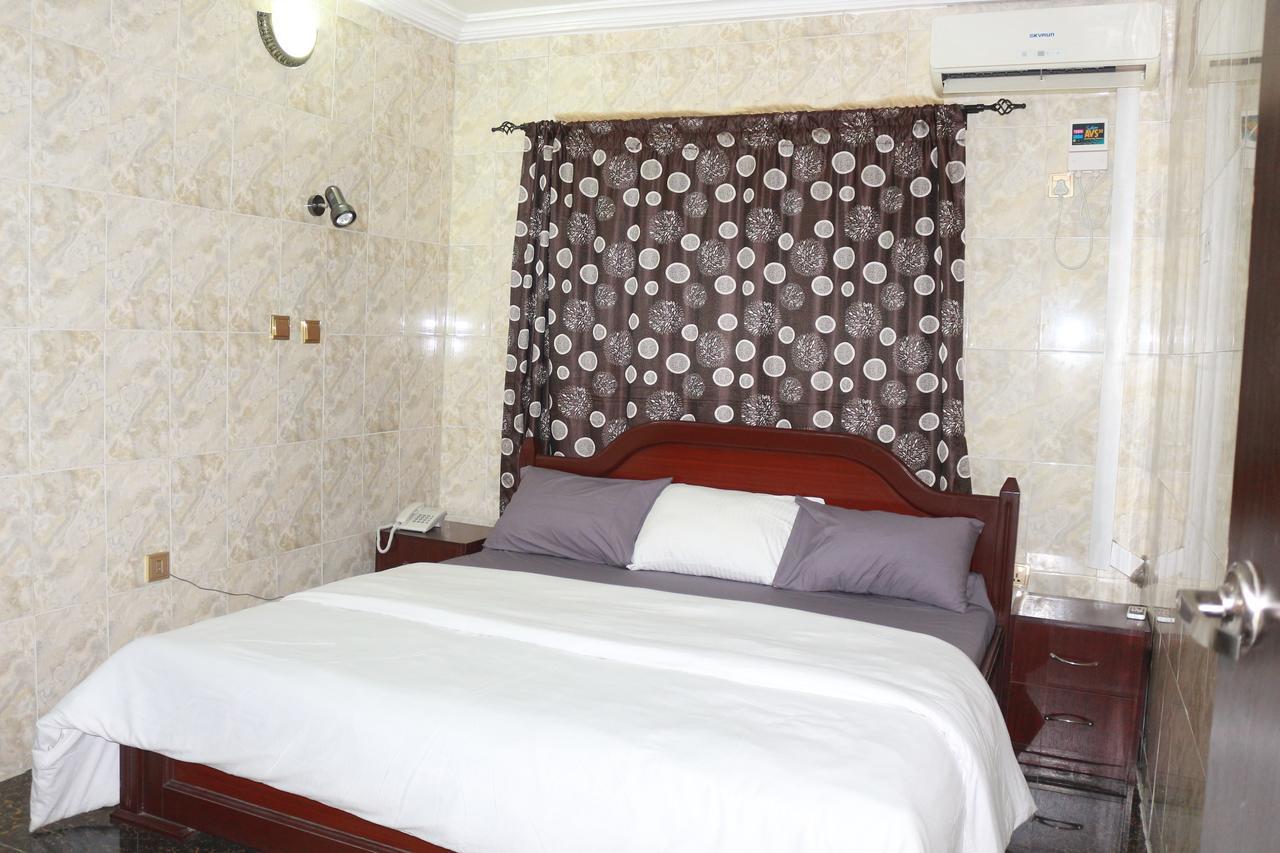 Cute Villa Hotel And Suites Uyo Zewnętrze zdjęcie