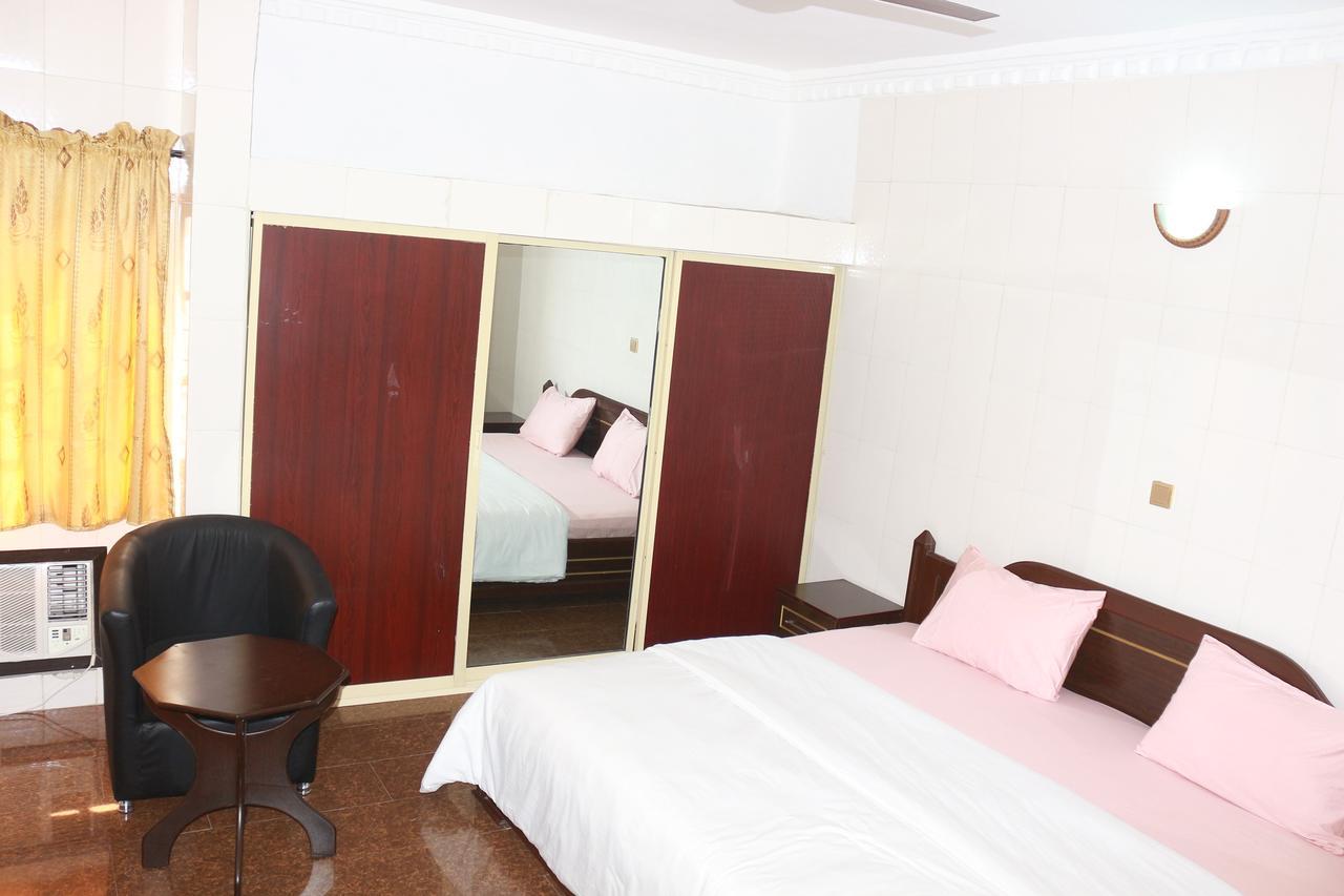 Cute Villa Hotel And Suites Uyo Zewnętrze zdjęcie
